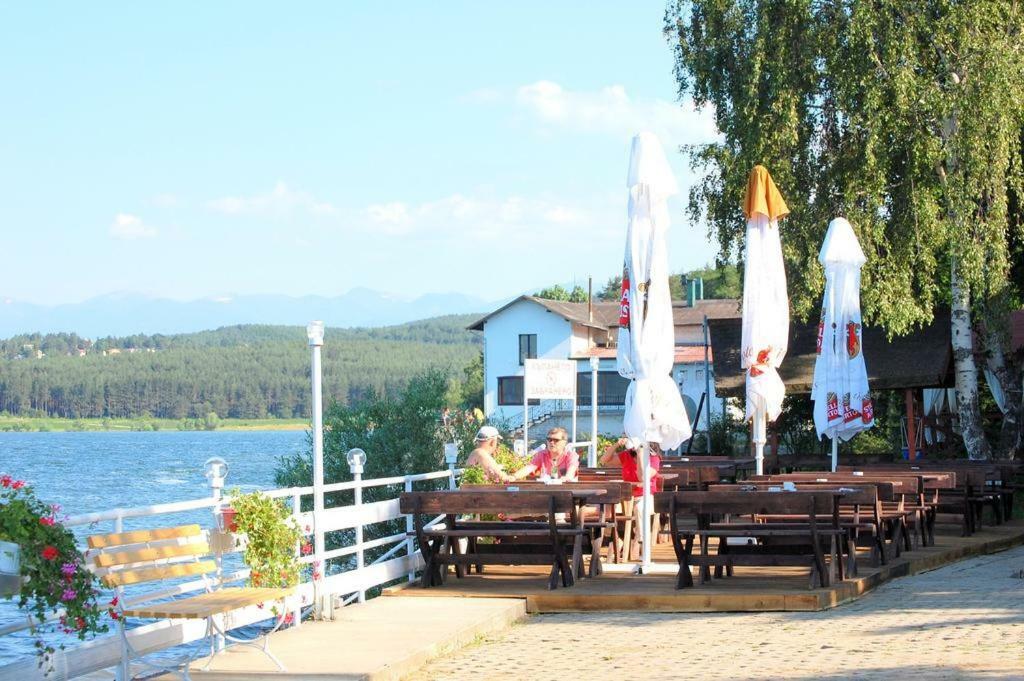 Комплекс Белите Къщи Shtarkelovo Gnezdo Exteriör bild